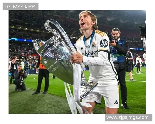 欧冠激战热刺与皇马战平绝杀瞬间引发争议判罚全场沸腾