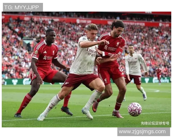 意甲焦点战阿森纳与热刺战成平局绝杀瞬间引发全场热烈反响