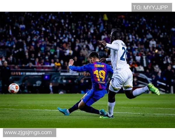 欧联杯精彩对决那不勒斯点球大战险胜巴萨全场沸腾瞬间回顾