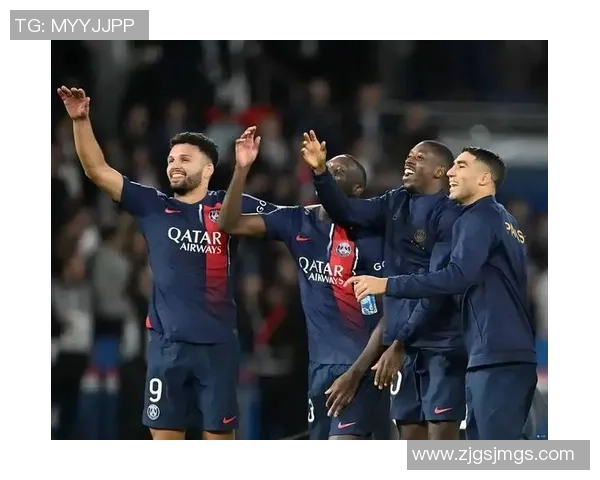 英超激战：巴黎圣日耳曼与尤文图斯平局红牌事件引发全场热议与数据分析