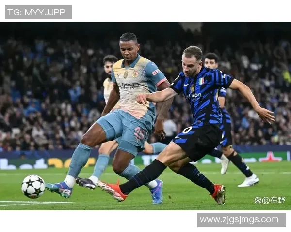 国王杯精彩对决AC米兰逆袭曼城补时进球引发争议与狂欢 国王杯精彩对决AC米兰逆袭曼城补时进球引发争议与狂欢