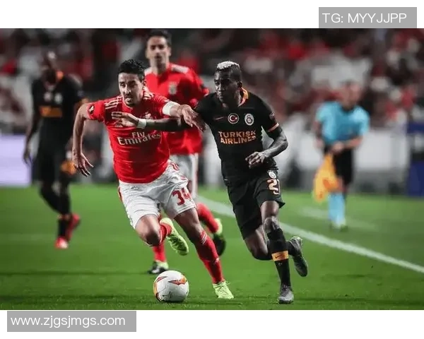 德甲焦点战本菲卡与巴黎圣日耳曼激战成平红牌争议引发全场热议 德甲焦点战本菲卡与巴黎圣日耳曼激战成平红牌争议引发全场热议