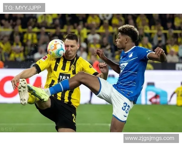 足总杯激战:多特蒙德与莱比锡平局红牌事件引发全场热议 足总杯激战:多特蒙德与莱比锡平局红牌事件引发全场热议