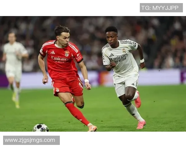 意甲赛场惊现冷门皇马逆转多特蒙德引发全场热议与焦点分析