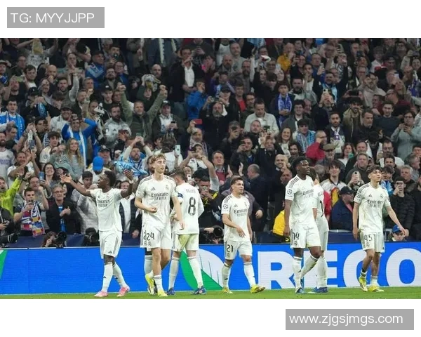 意甲历史冷门本菲卡大胜曼城五球横扫引发全场轰动