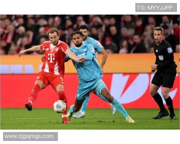 足总杯激战:拜仁绝杀本菲卡引发争议判罚全场沸腾 足总杯激战:拜仁绝杀本菲卡引发争议判罚全场沸腾